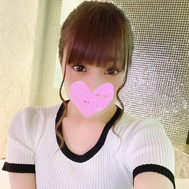 清纯又治癒系！只要拥抱就能感受到爱的超治癒系男士按摩美女・浓厚情色自拍中出SEX！