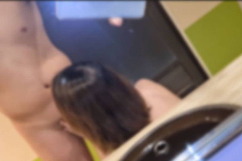 【个人拍摄】与纤细垂乳的超商店员疯狂立位后背式抽插！内射！